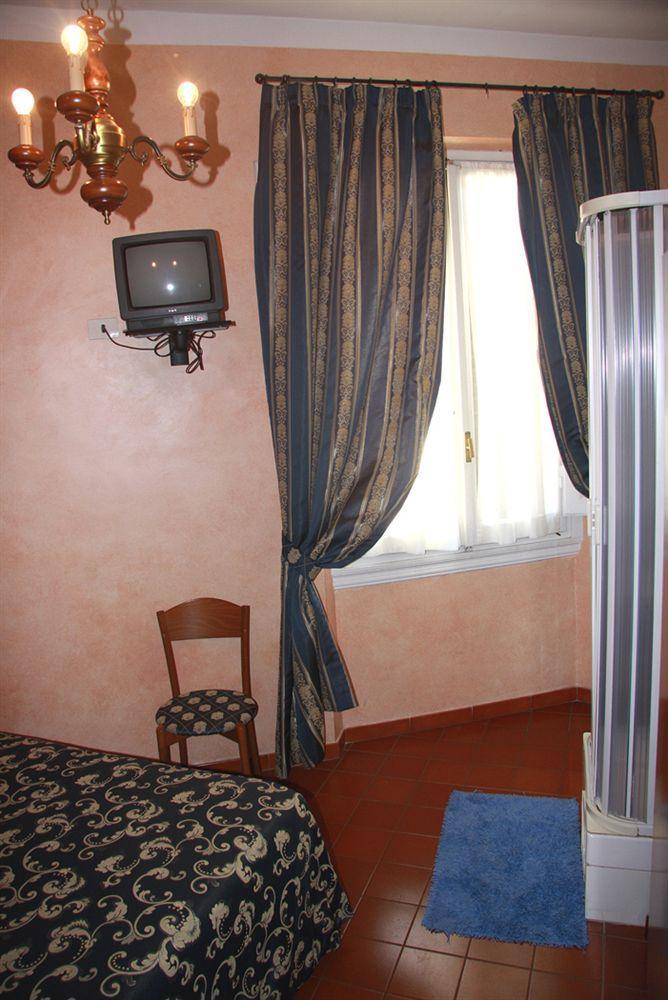Hotel Giappone Florencia Exterior foto