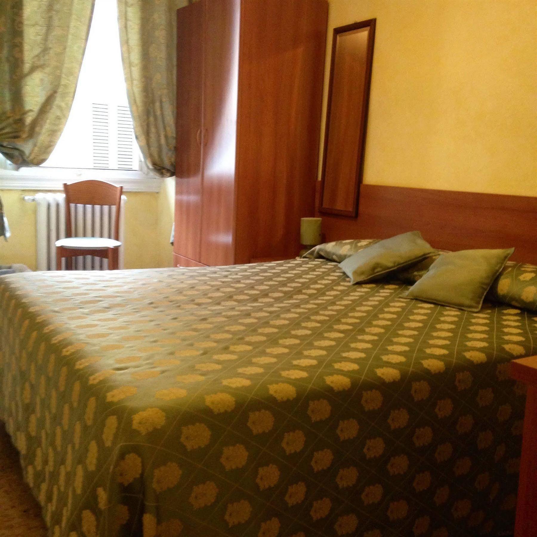 Hotel Giappone Florencia Exterior foto