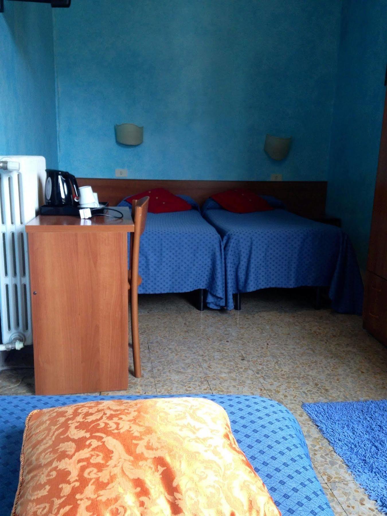 Hotel Giappone Florencia Exterior foto